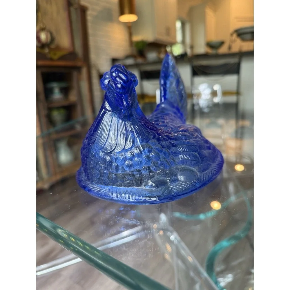 Vintage Hen On A Nest LID ONLY Blue Glass Top Split Tail 7